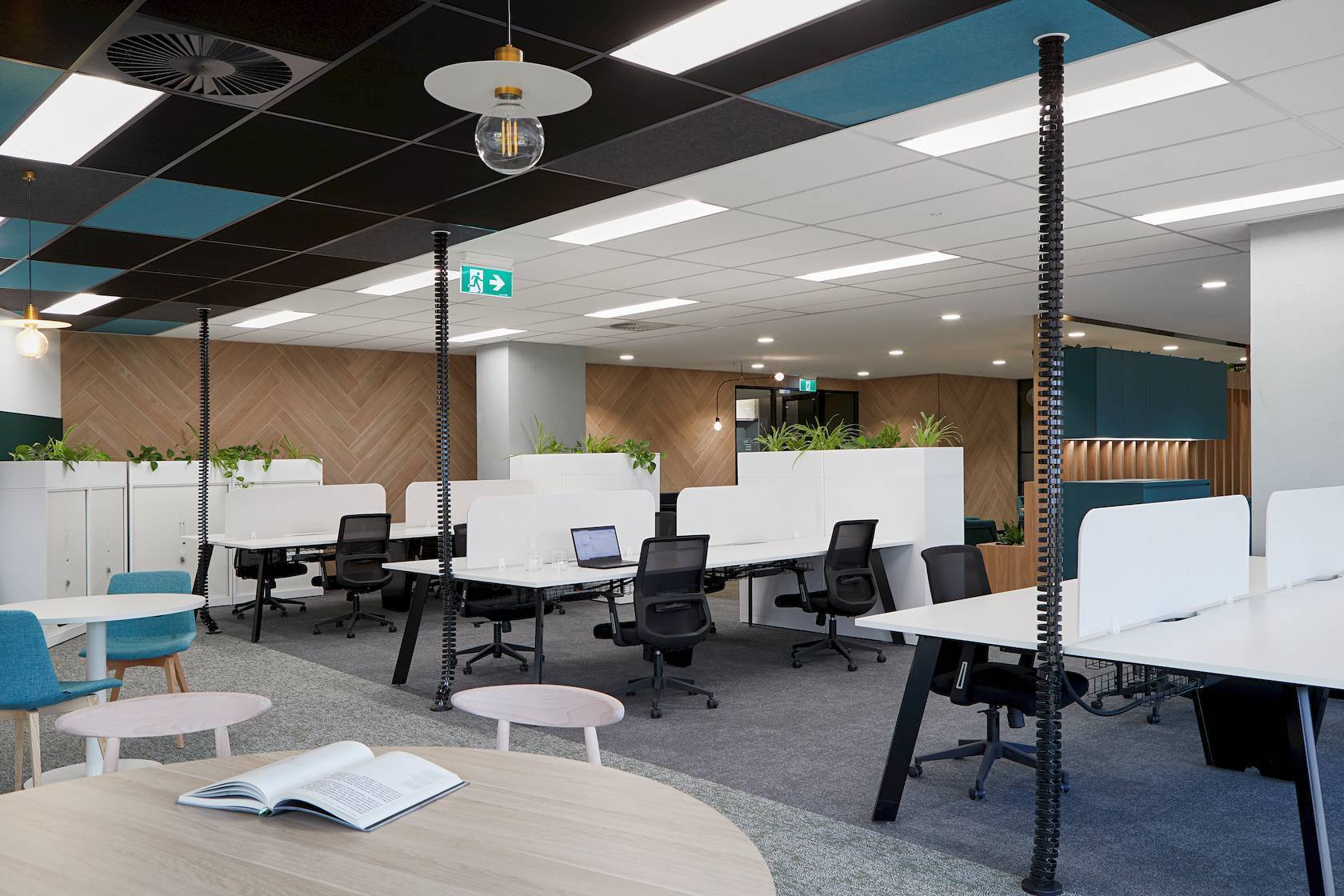 Mc Cormack 412 St Kilda Rd SMG 0913